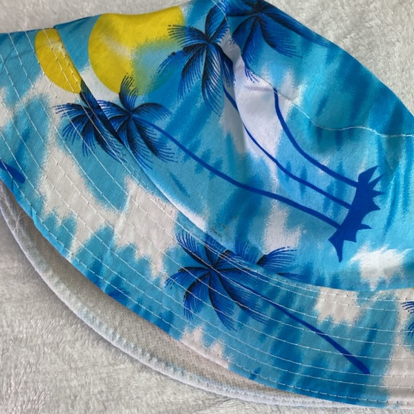 Blue tropical bucket hat - Picture 14 of 16